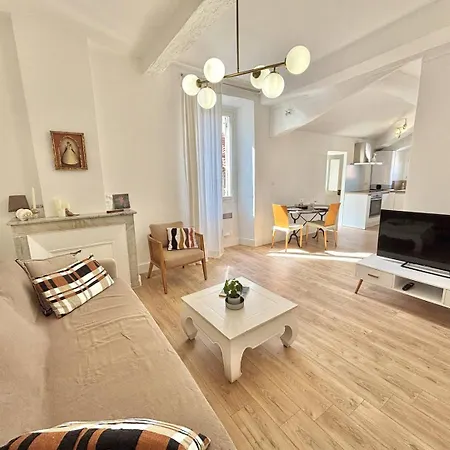Appartement Centre-ville 1er Consul Ajaccio (Corsica)